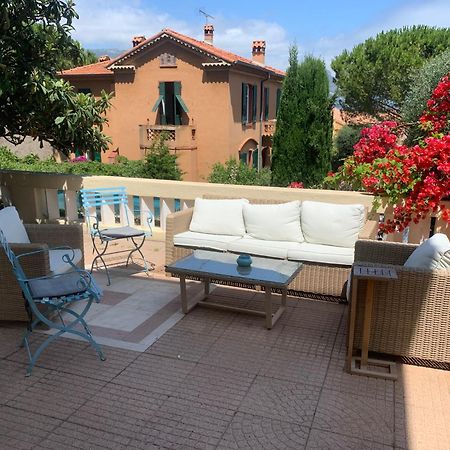 Magnifique Villa Pieds Dans L Eau Saint Jean Cap Ferrat Exterior photo