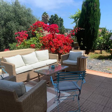 Magnifique Villa Pieds Dans L Eau Saint Jean Cap Ferrat Exterior photo